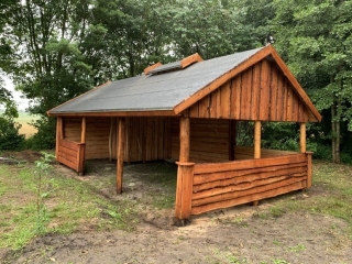 MADPAKKEHUS STØRRELSE 4,5 X 8 M. (TRÆ TAG)