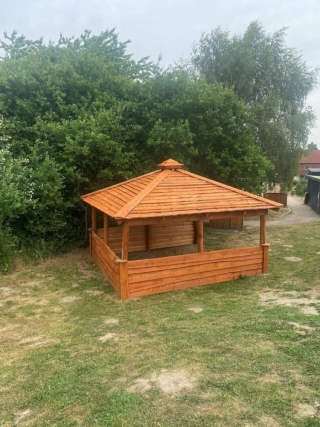 Multihytte/Bålhytte 4,5 X 4,5 Meter