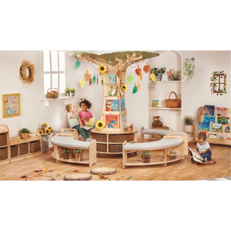 FORTÆLLETRÆ MED BÆNKE